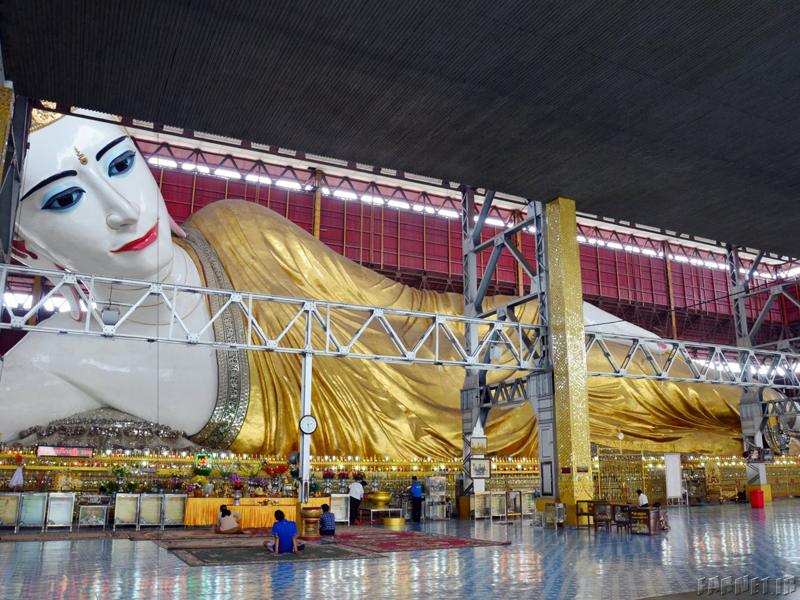 the-chaukhtatgyi-buddha-is-a-giant-reclining-buddha-housed-in-yangon-myanmar-the-statue-is-a-stunning-work-of-art-from-its-golden-robe-to-its-diamond-encrusted-crown