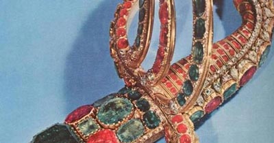 تصاویر و عکسهای گنجینه جواهرات و عتیقه های گرانبهای طلای ایران باستان