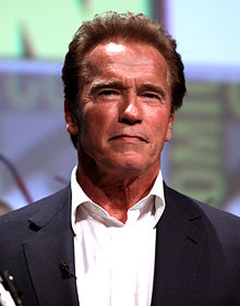 Arnold Schwarzenegger by Gage Skidmore.jpg